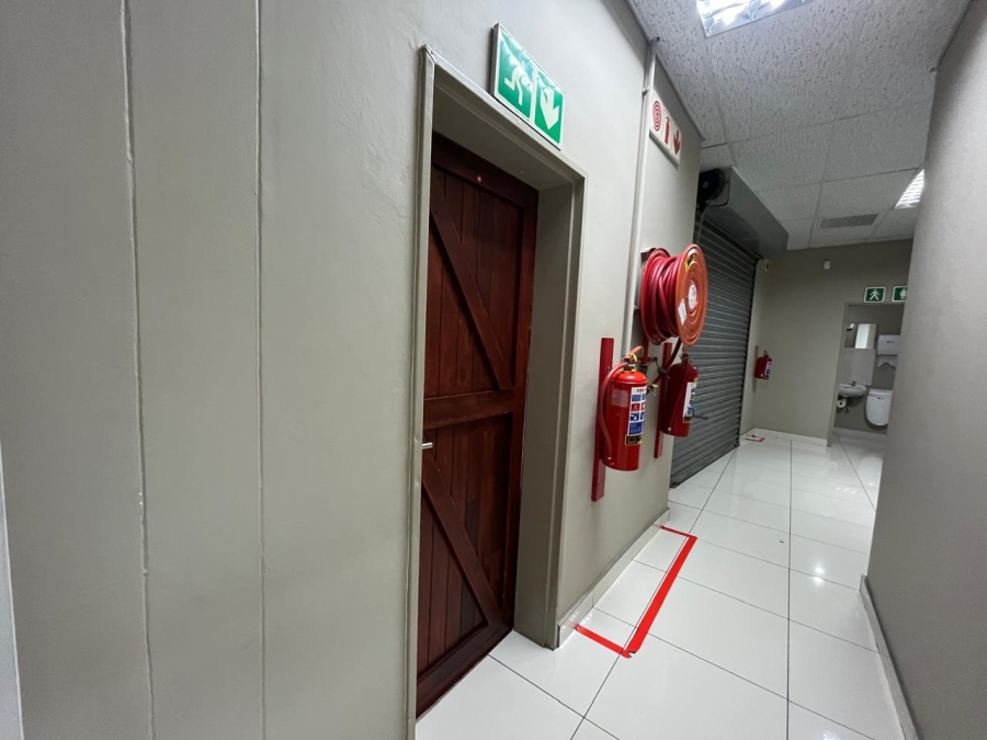 To Let commercial Property for Rent in Beacon Bay North Eastern Cape